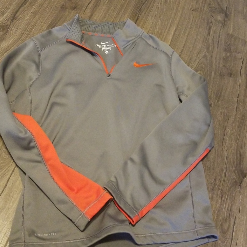Mend Medium quarter zip nike EUC